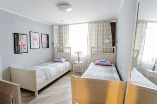 Хостел Smile Hostel Нижний Новгород Номер стандарт с 2 односпальными кроватями-1