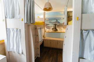 Хостел Smile Hostel Нижний Новгород Кровать в 6-местном общем номере-9