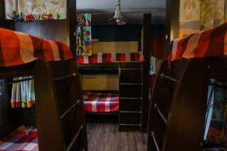 Хостел Smile Hostel Нижний Новгород Кровать в общем 6-местном номере для мужчин и женщин-9