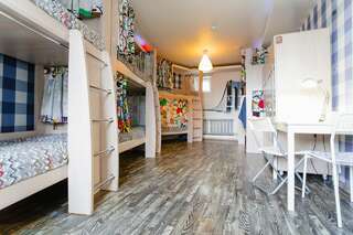 Хостел Smile Hostel Нижний Новгород Кровать в общем 8-местном номере для мужчин и женщин-3